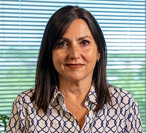 Weiss-CPA-Angie-Katsamakis-Bio-Headshot